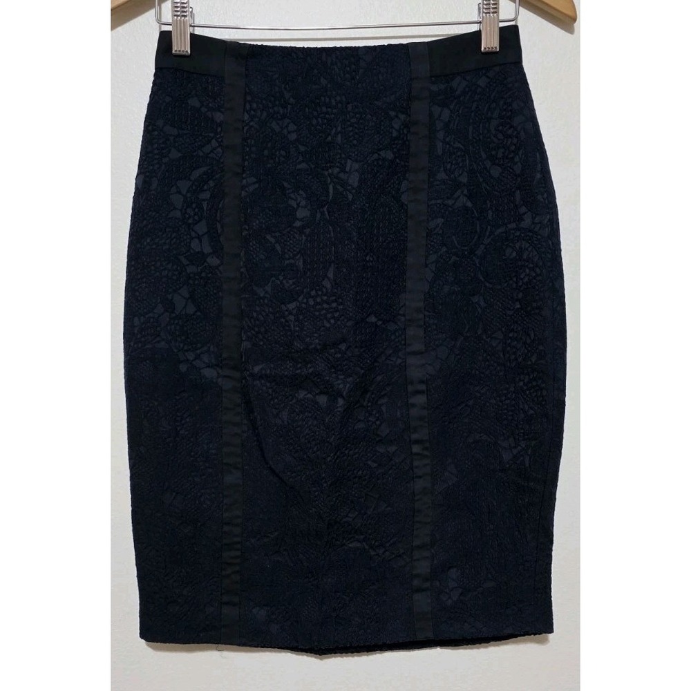 Max Mara‎ Navy Floral Lace Pencil Skirt Back Slit Womans Sz 4 Italy Made Office